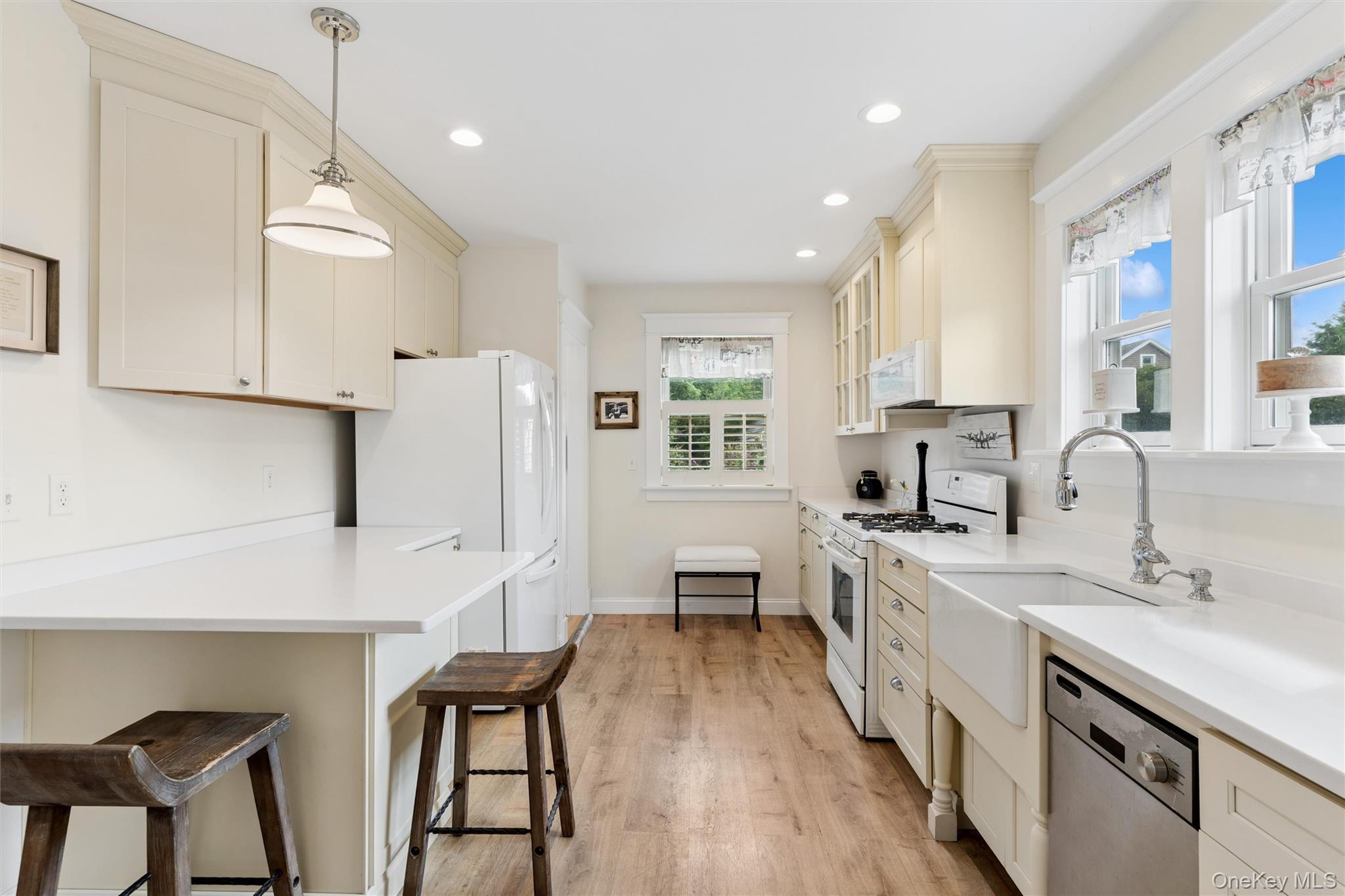 87 Islip Avenue – For Sale photo 6