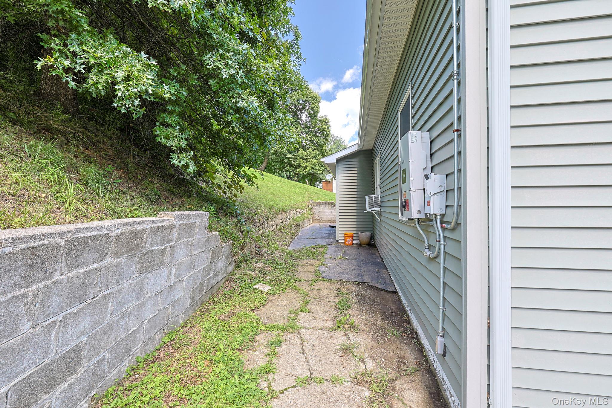 16 Clove Road – For Sale photo 28