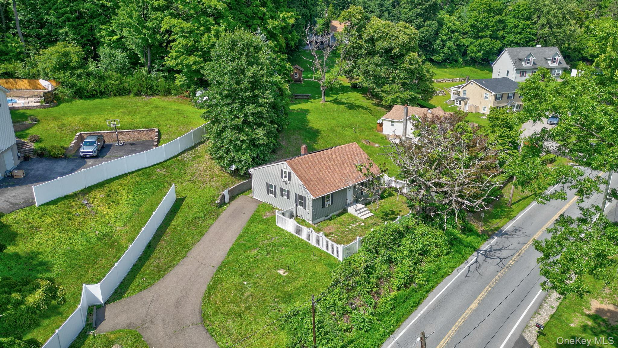 16 Clove Road – For Sale photo 38
