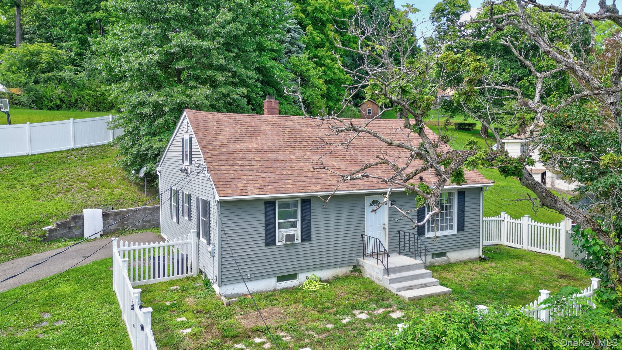 16 Clove Road – For Sale