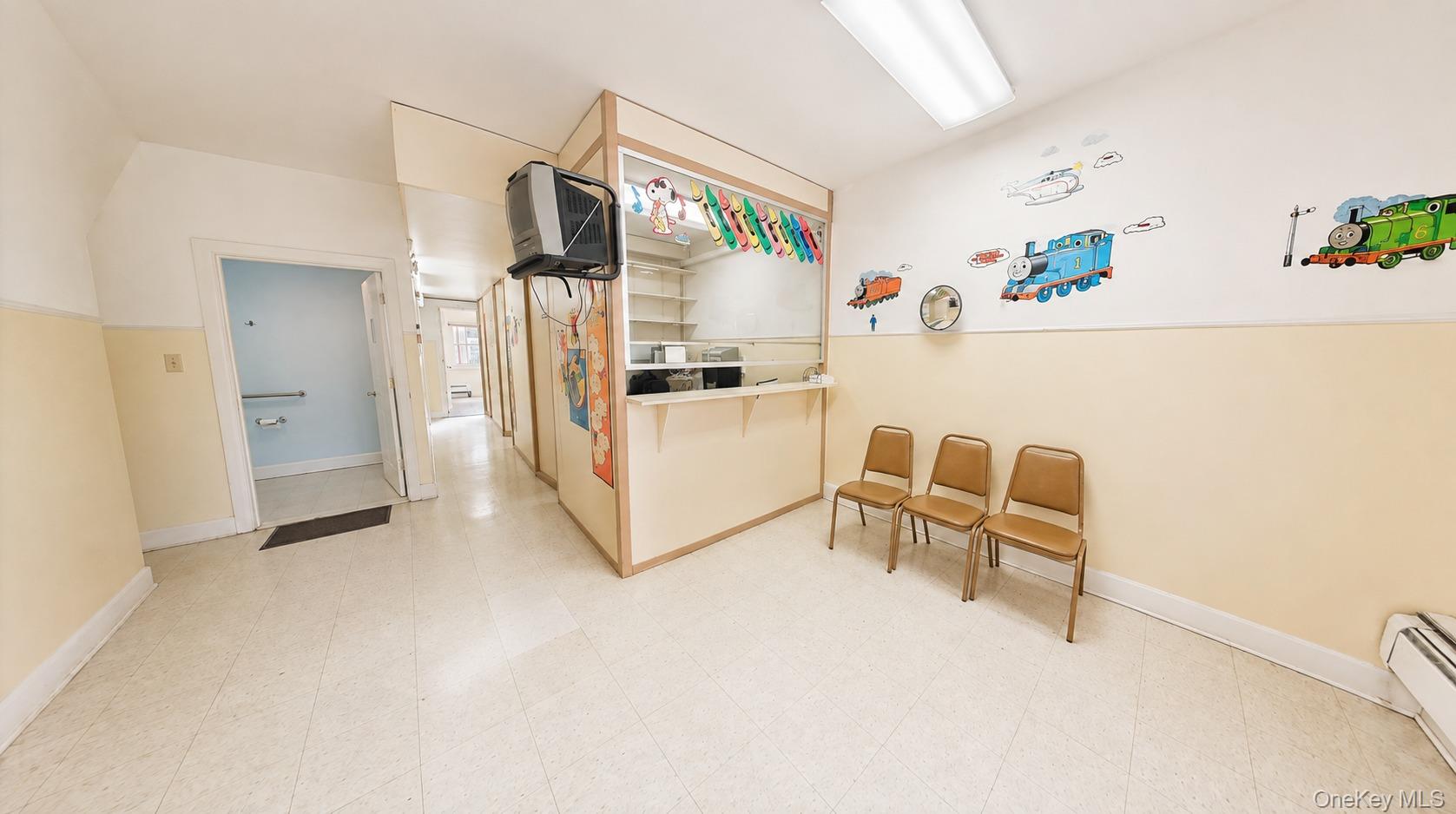 144-10 Jewel Avenue – For Sale photo 4