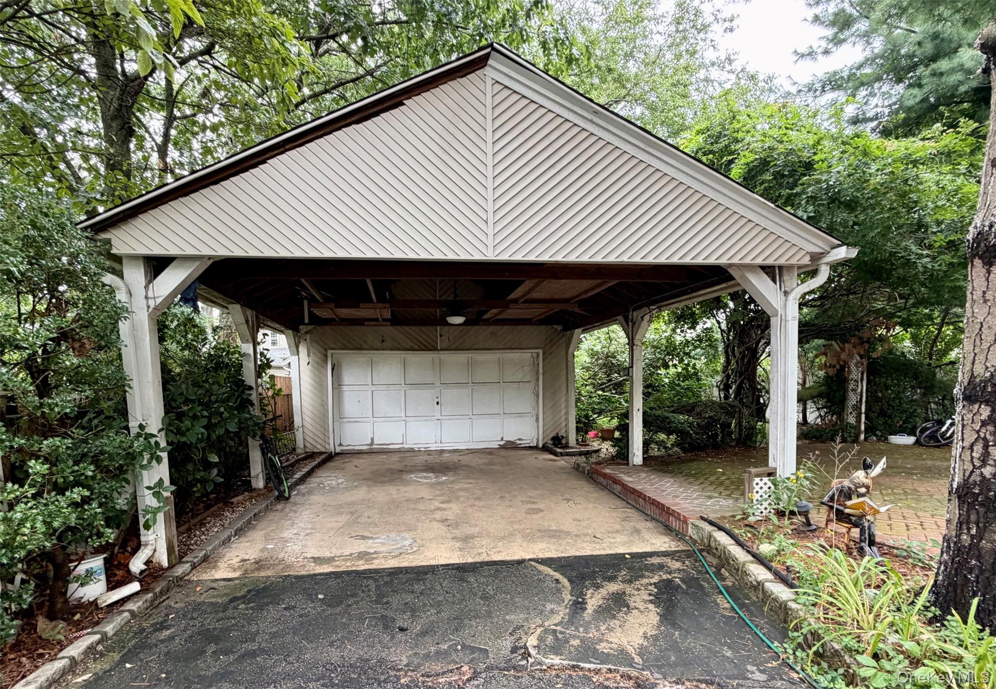 100 Earle Avenue, Unit 1 photo 16