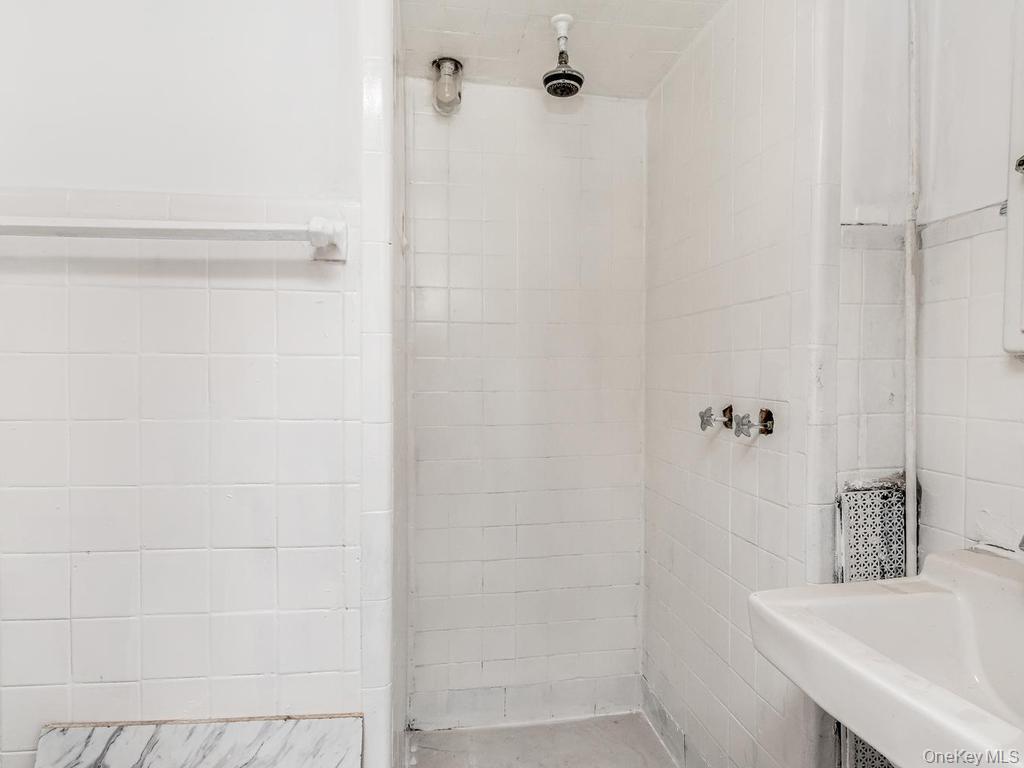 628 Mead Street – For Sale photo 22