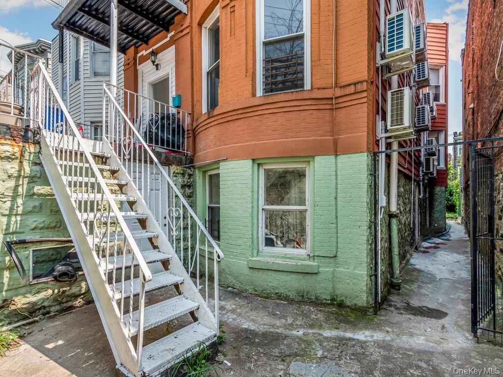 628 Mead Street – For Sale photo 29