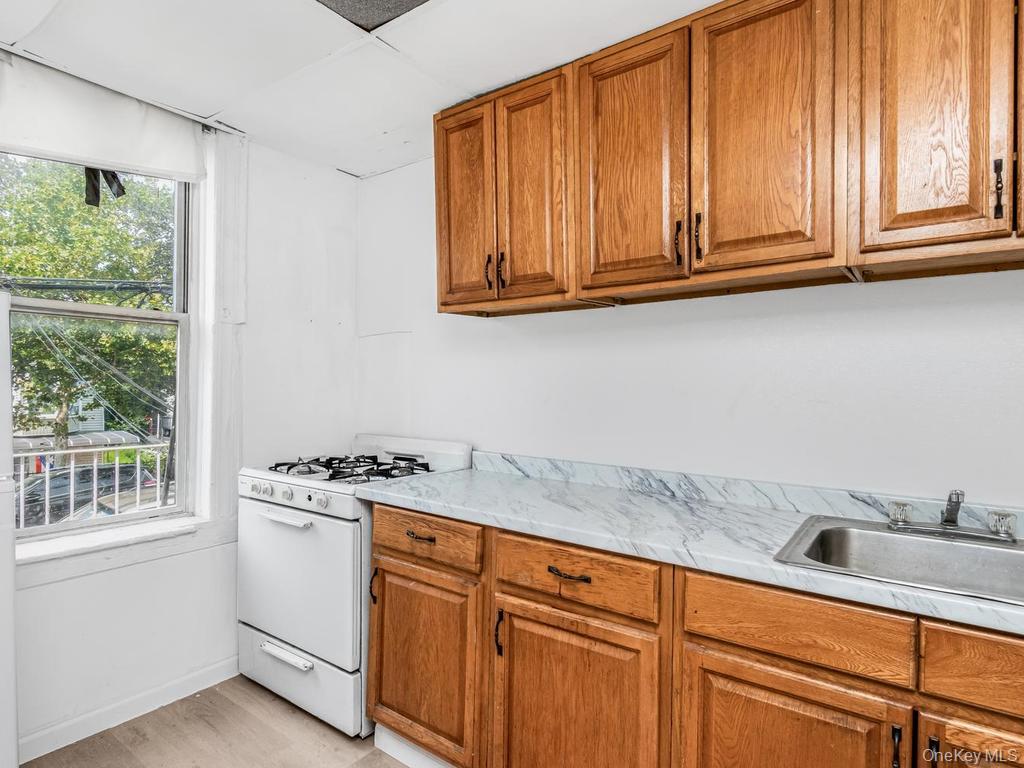 628 Mead Street – For Sale photo 23