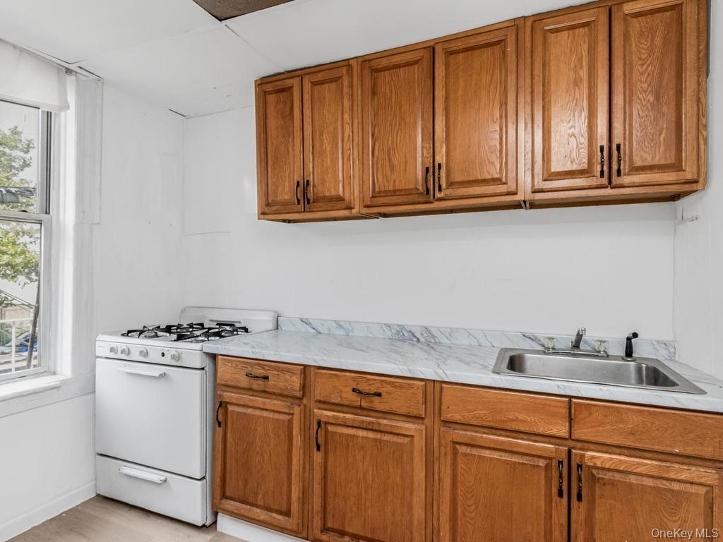 628 Mead Street – For Sale photo 24