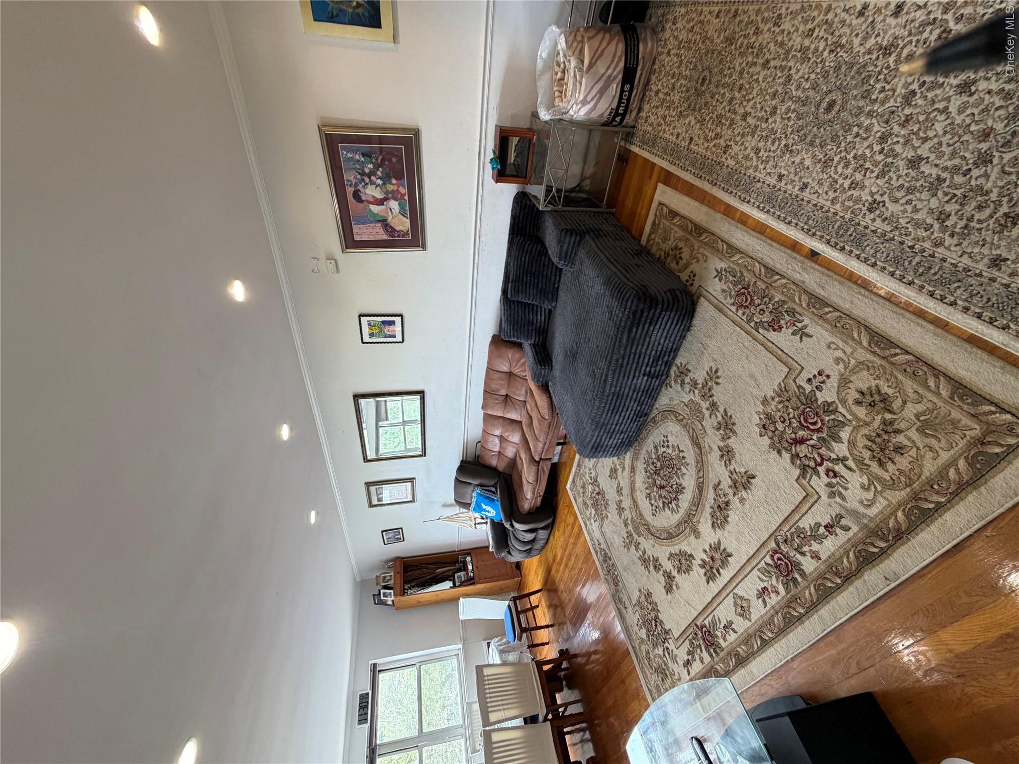 153-25 88th Street, Unit 4K photo 2