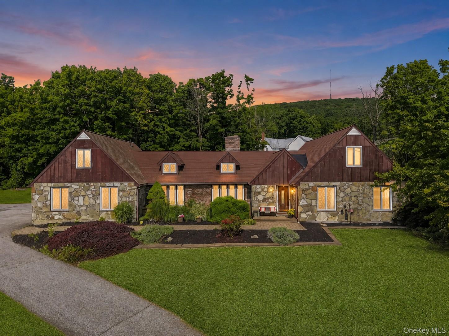 14 Lisa Drive – For Sale