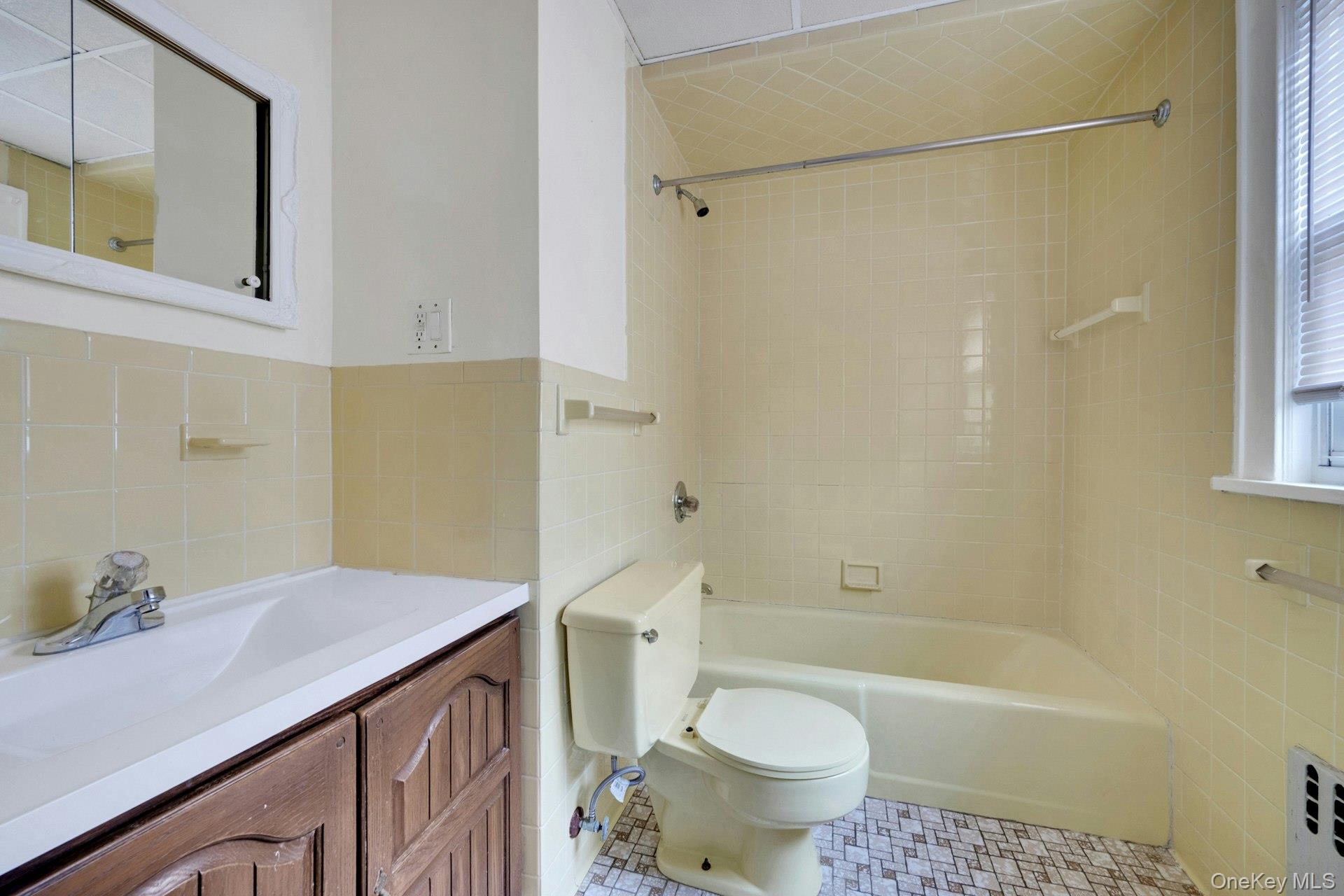 26 4th Street – For Sale photo 8