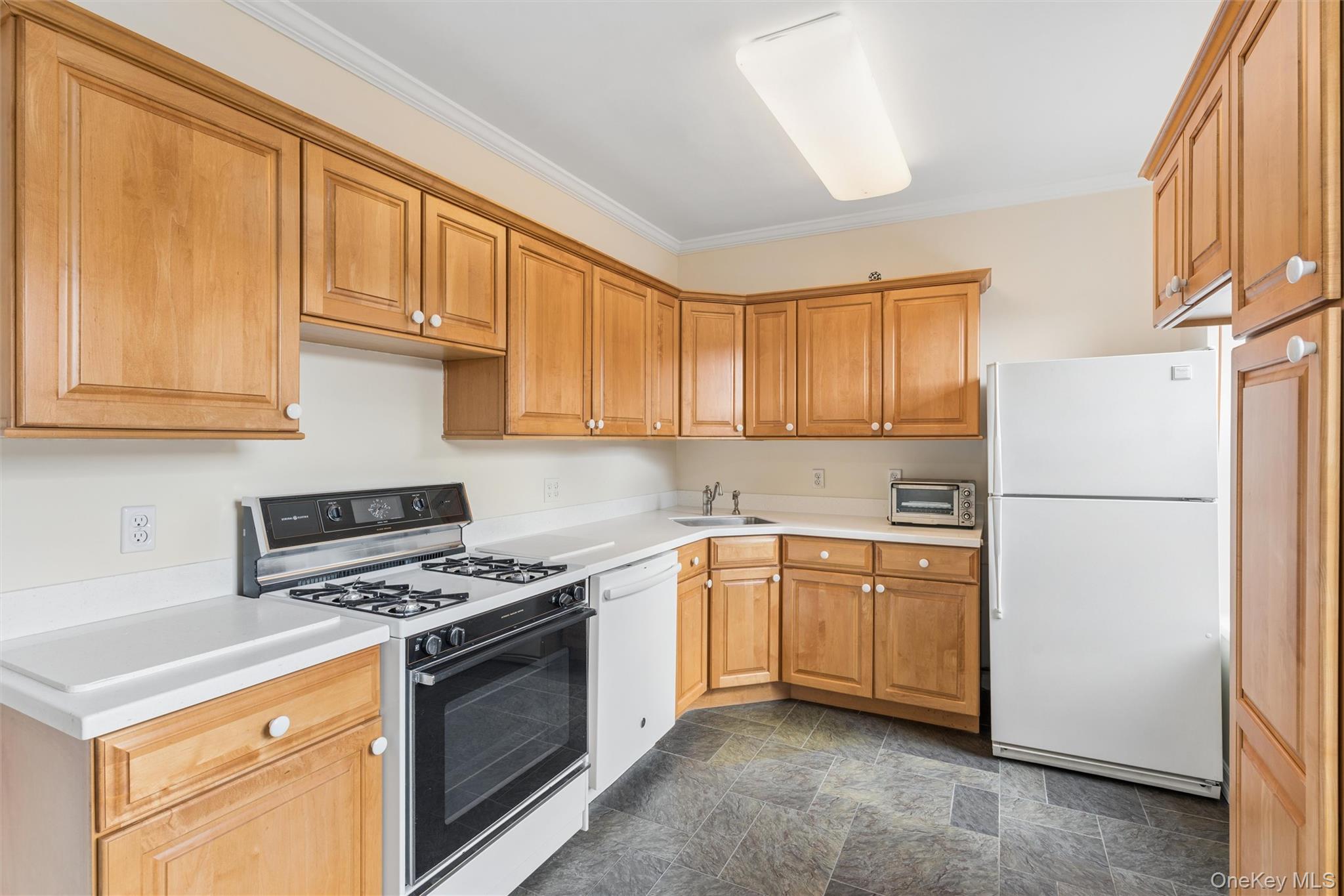 113-14 72nd Road, Unit 6A photo 10