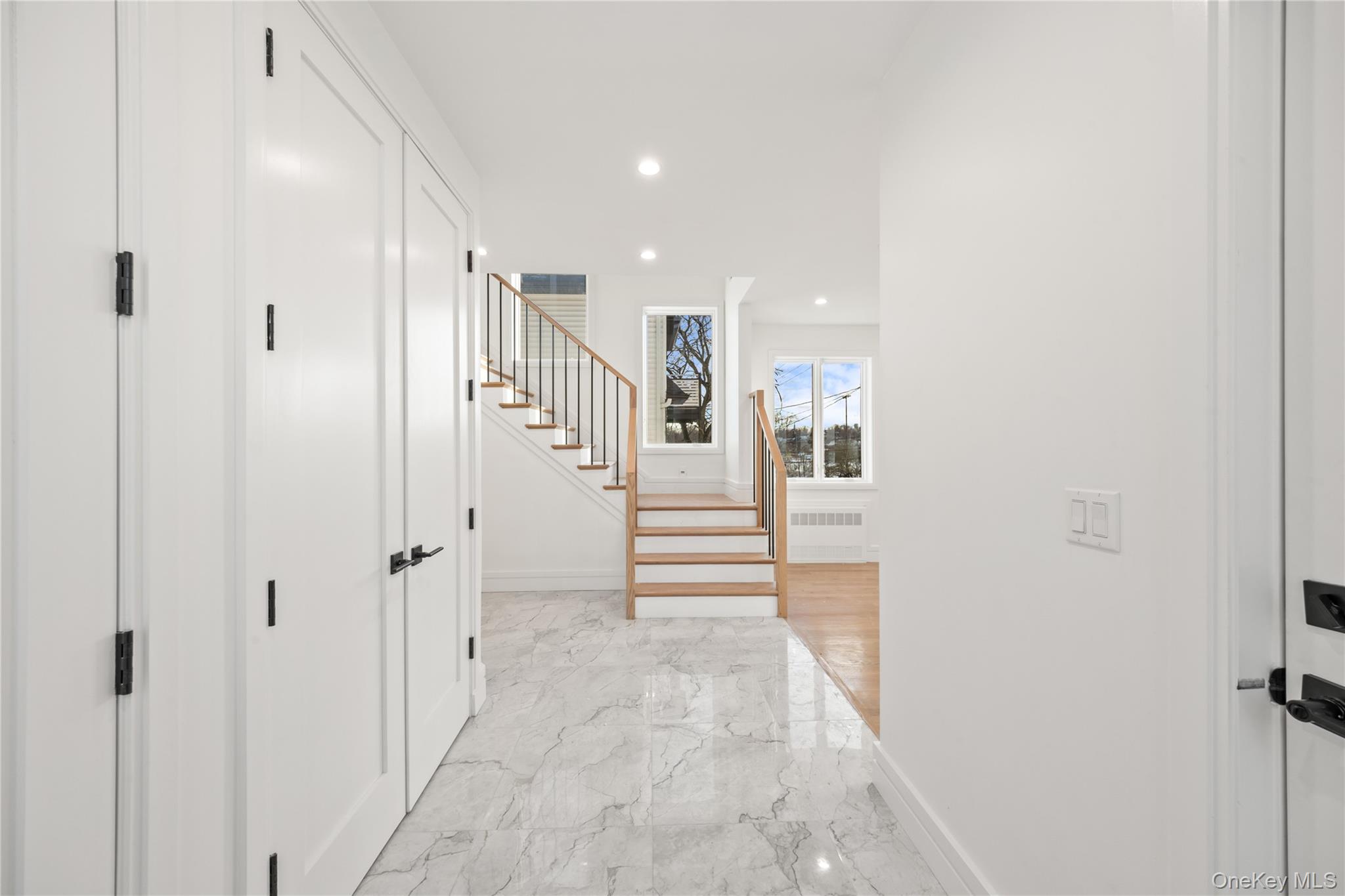 8 Memorial Park Drive – For Sale photo 3