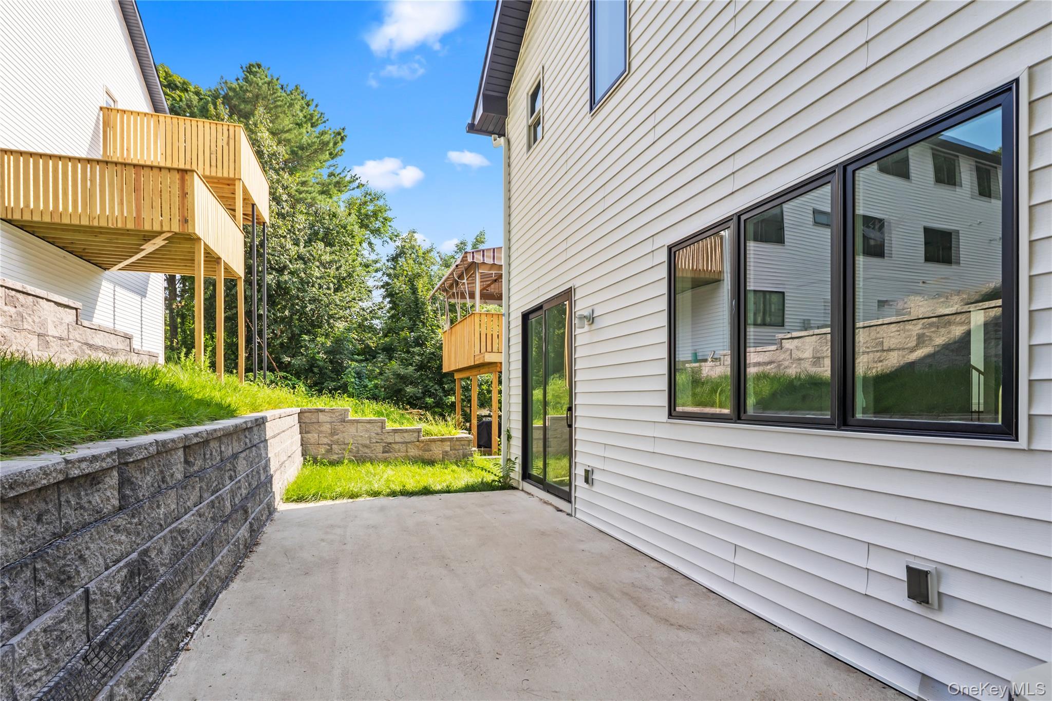 8 Memorial Park Drive – For Sale photo 37