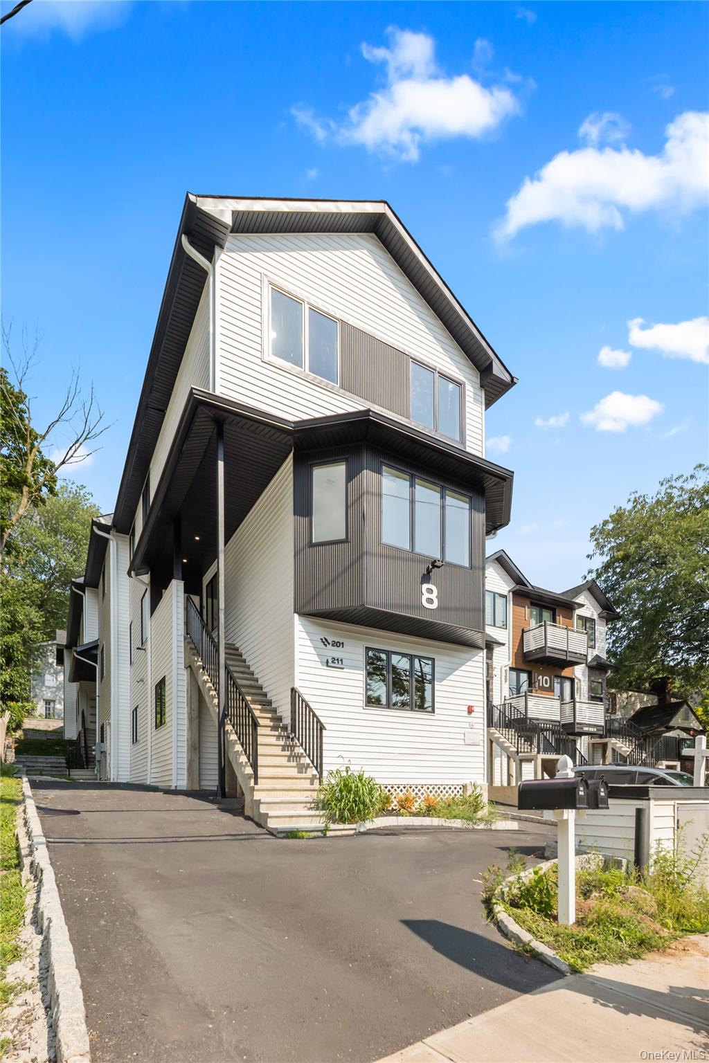 8 Memorial Park Drive – For Sale photo 35