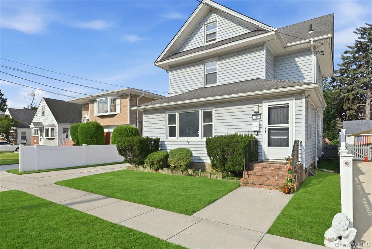 100 Spruce Street – For Sale