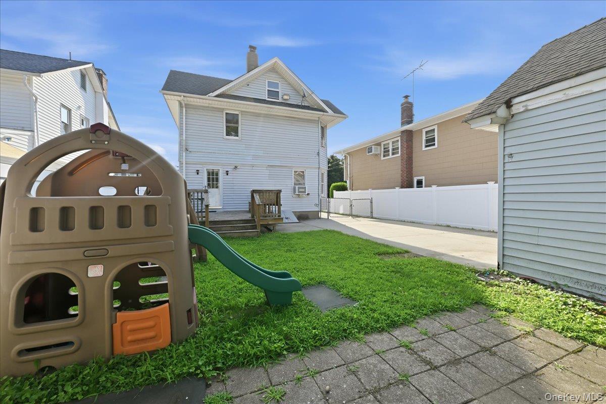 100 Spruce Street – For Sale photo 20