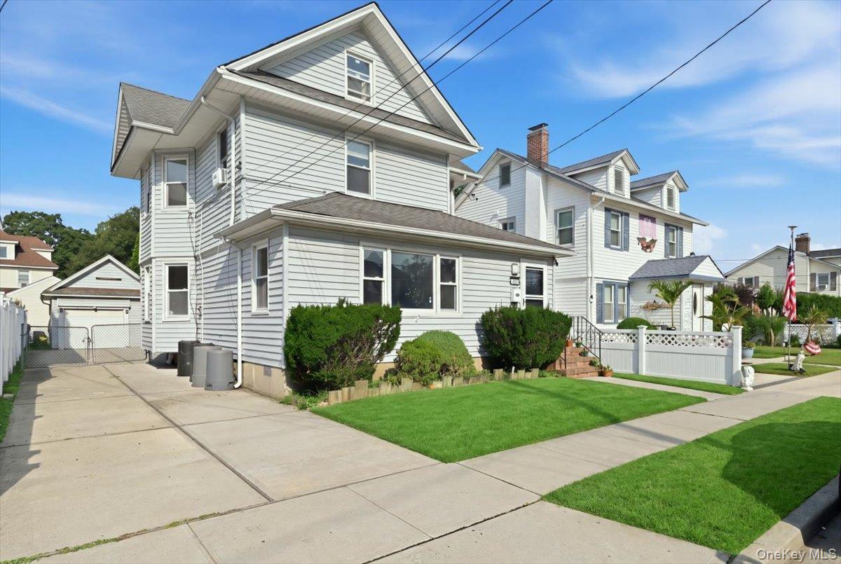 100 Spruce Street – For Sale photo 4