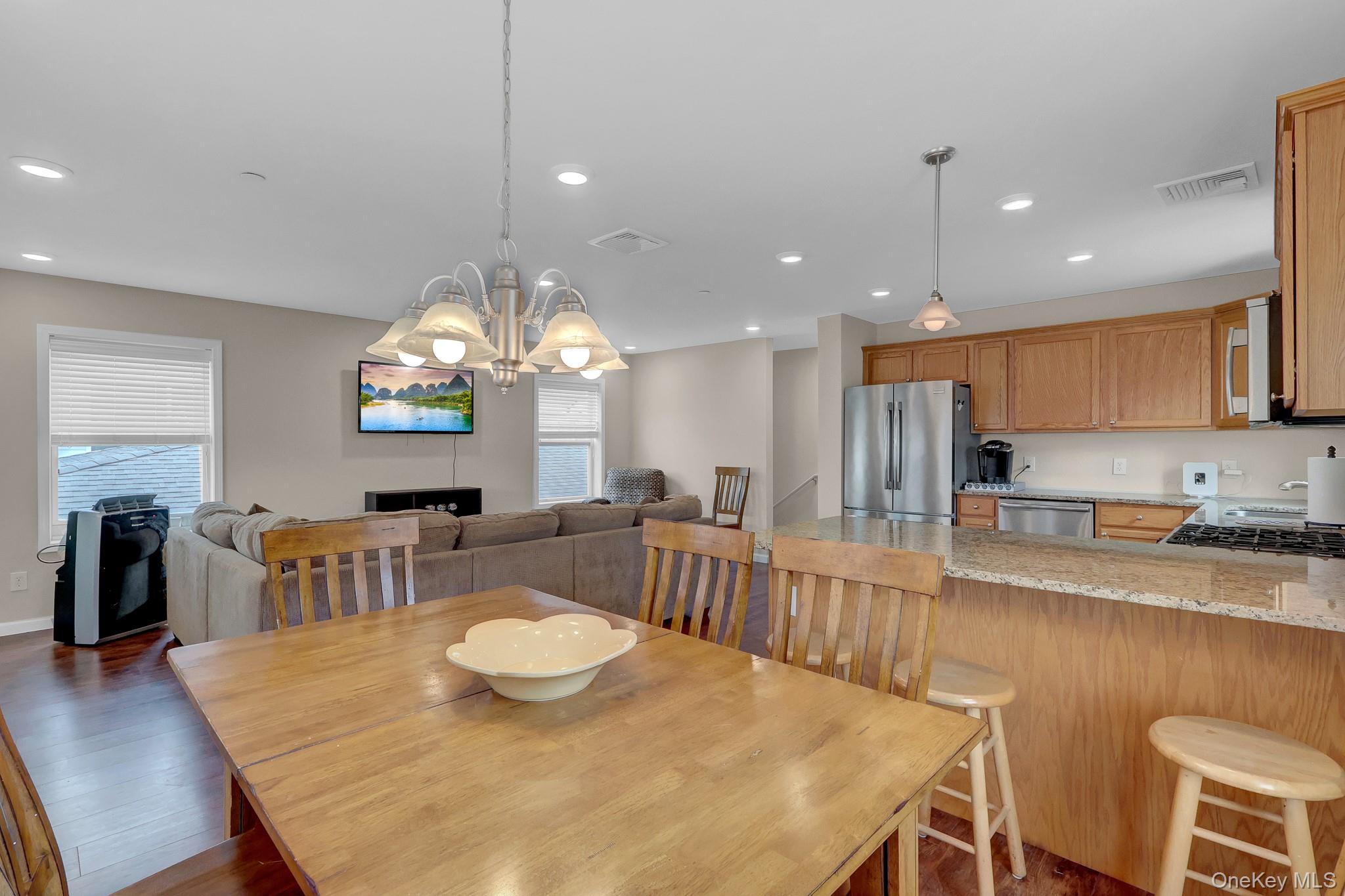 72 Arizona Avenue – For Sale photo 8