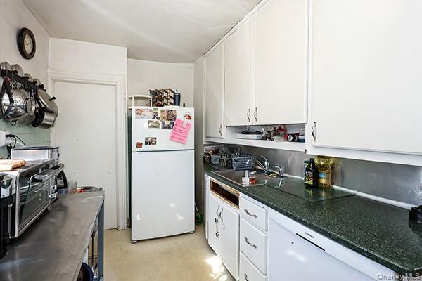 233 8th Avenue – For Sale photo 14