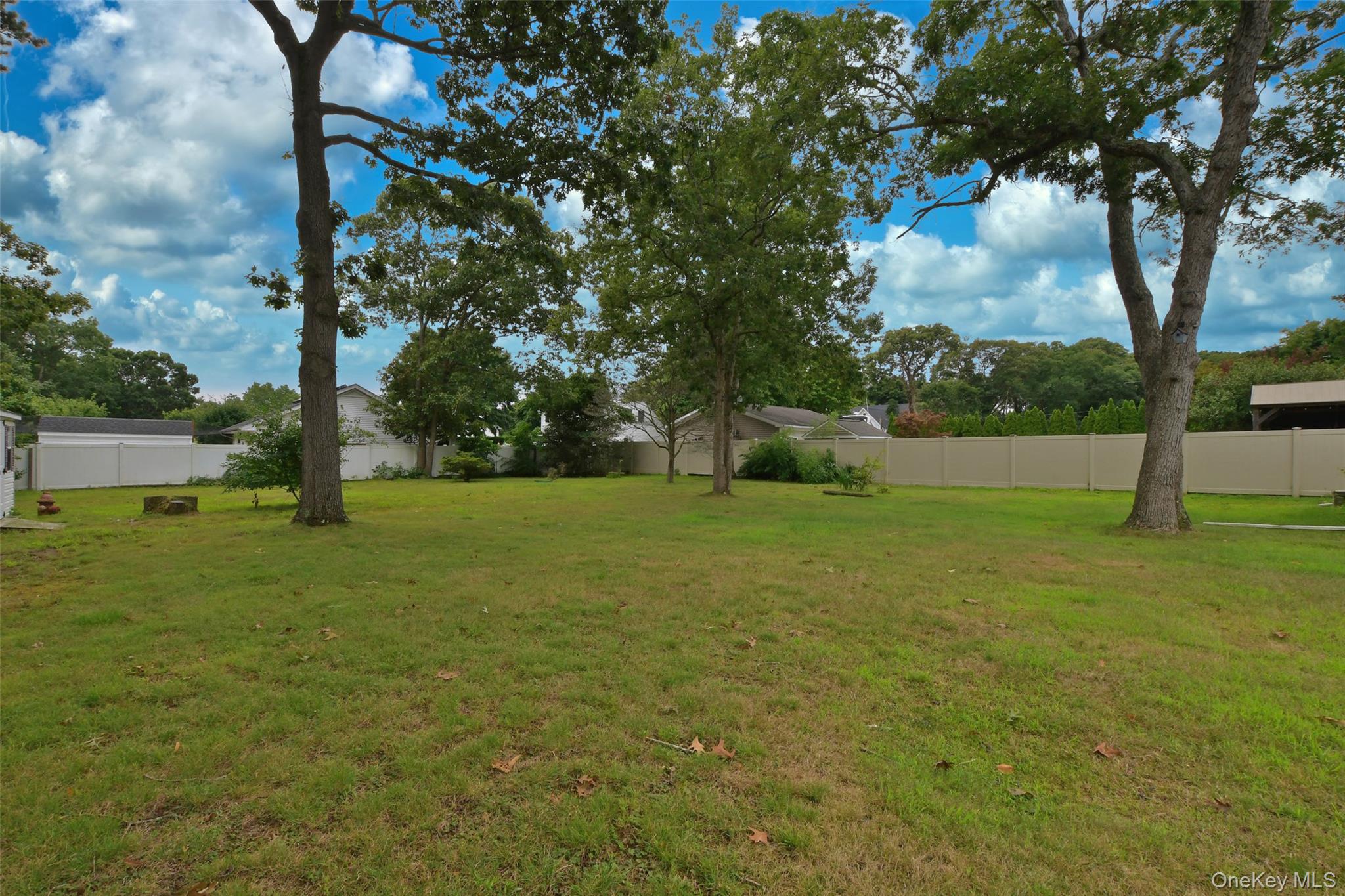 24 Island Boulevard – For Sale photo 18