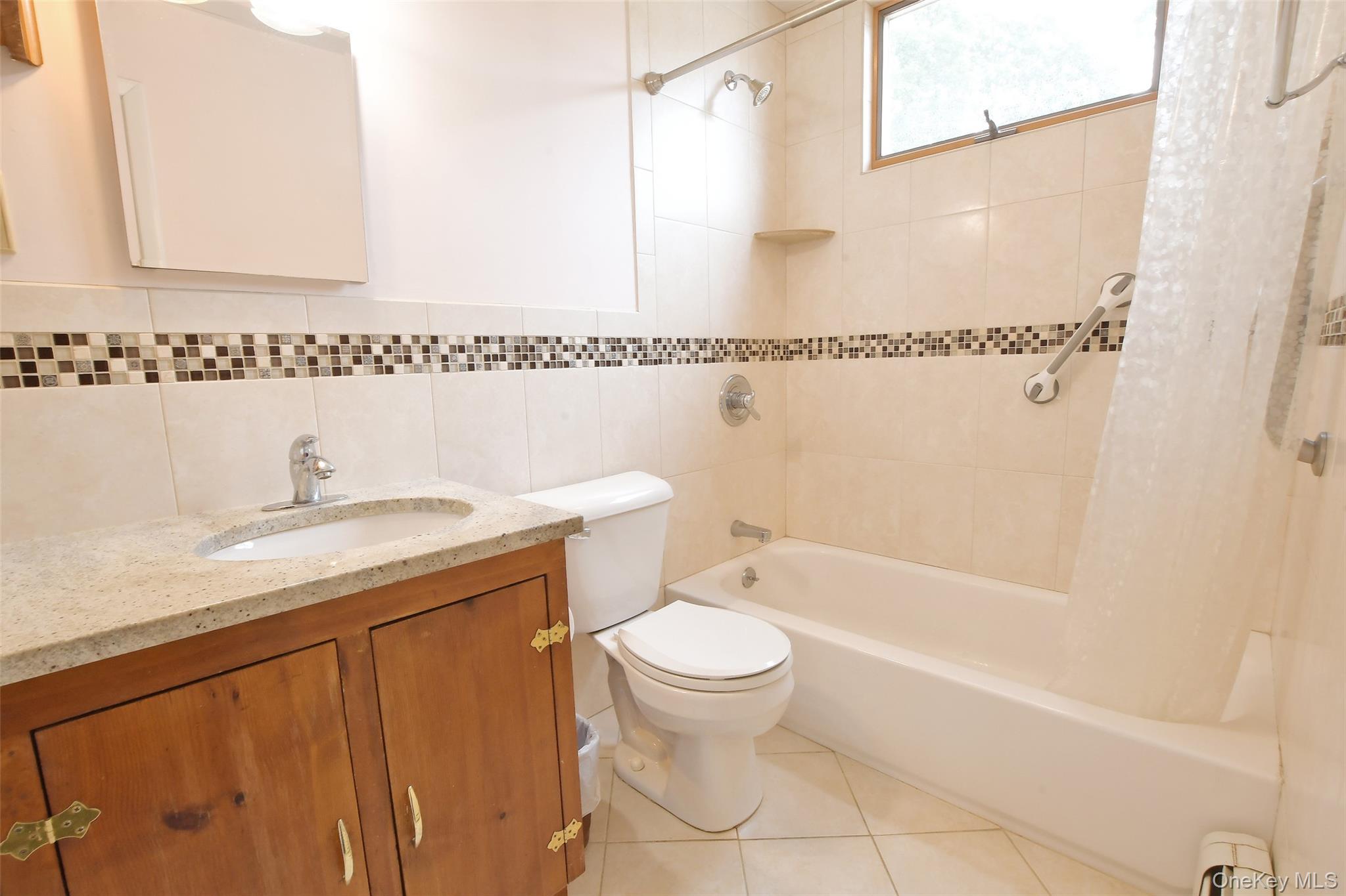 24 Island Boulevard – For Sale photo 14