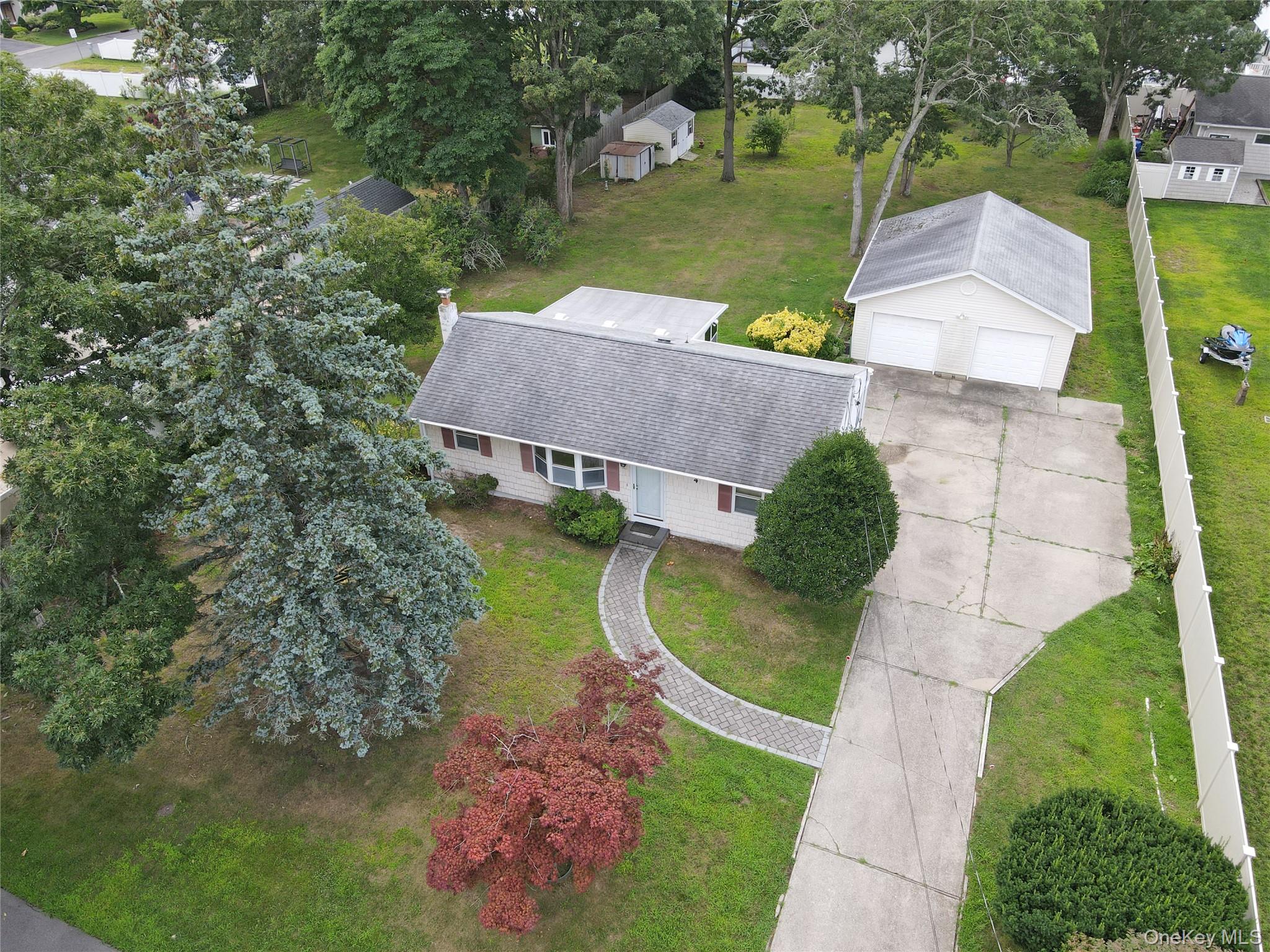 24 Island Boulevard – For Sale photo 21
