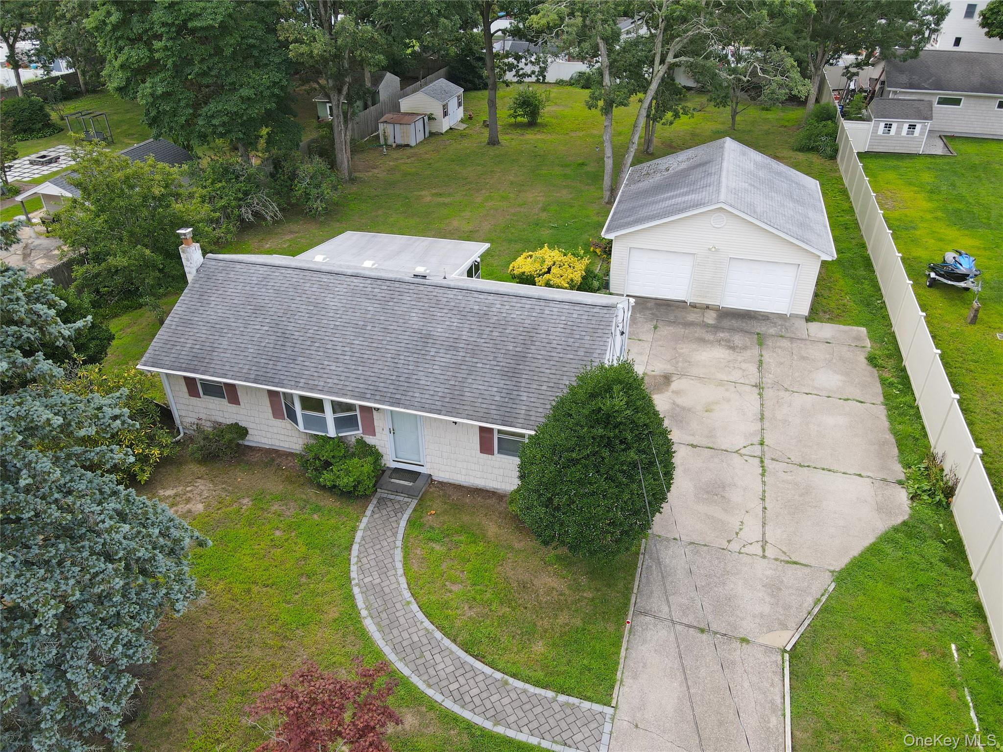 24 Island Boulevard – For Sale photo 19