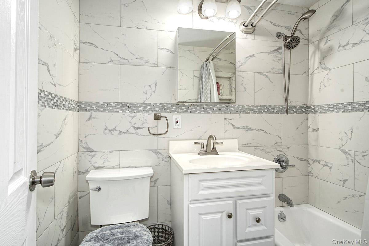 709 Warburton Avenue, Unit 2F photo 16
