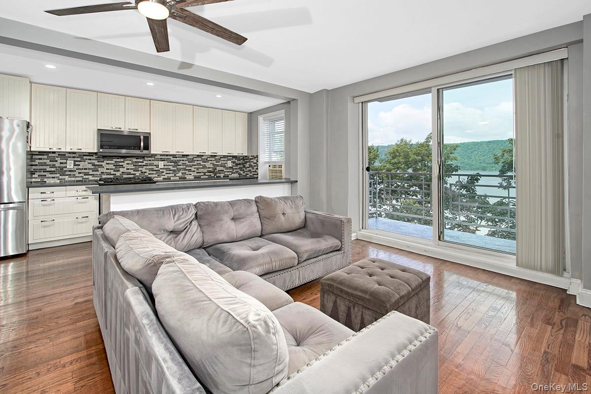 709 Warburton Avenue, Unit 2F photo 11