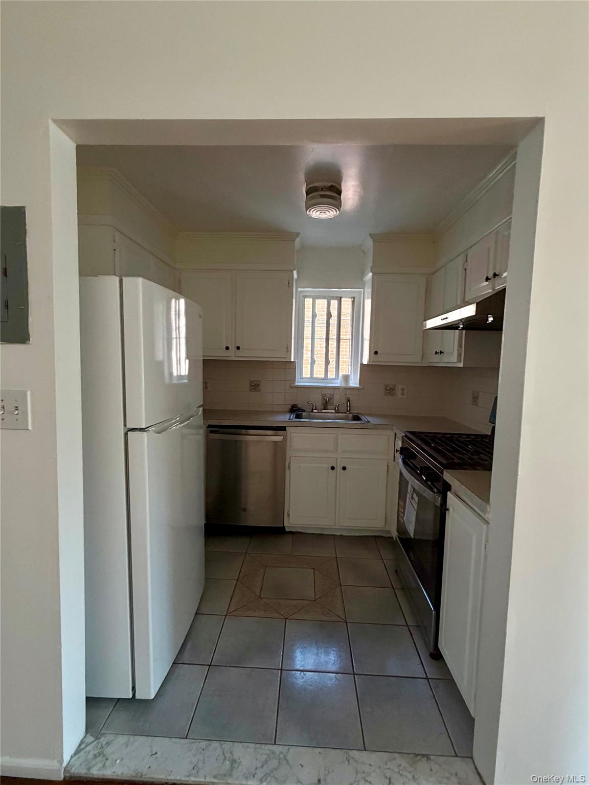 4370 160th Street, Unit 1FL photo 3