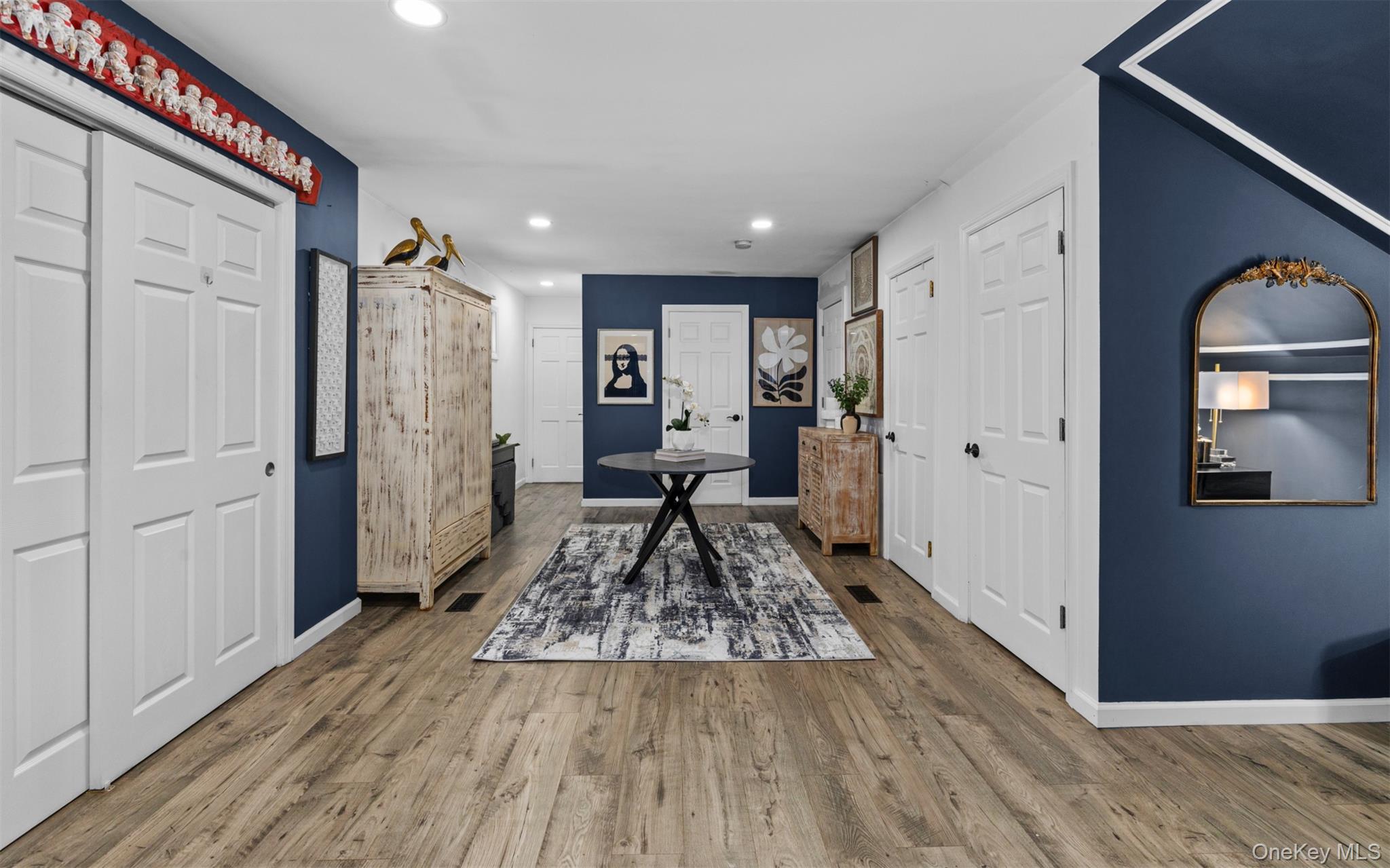194 W Neck Road – For Sale photo 14