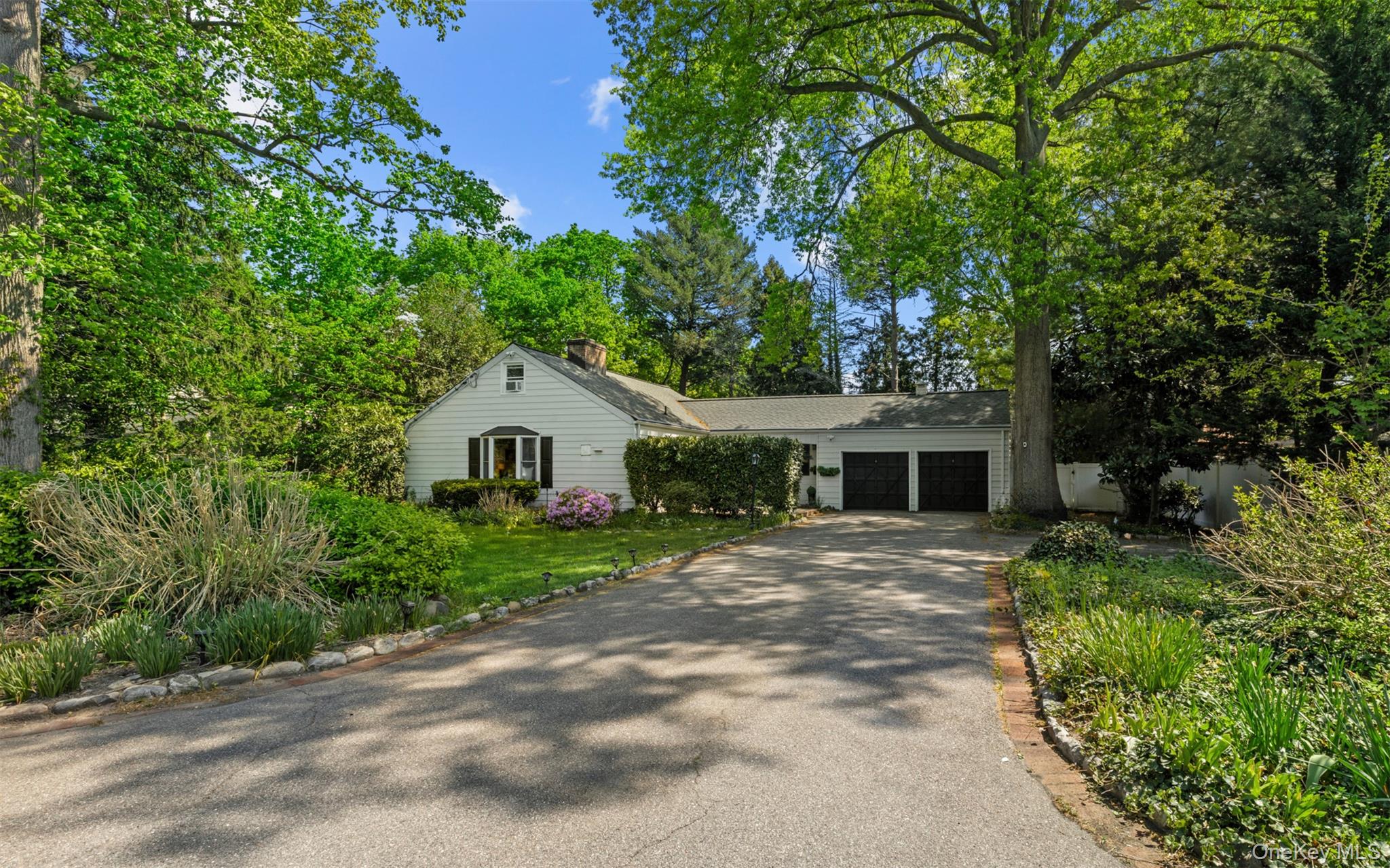 194 W Neck Road – For Sale photo 24