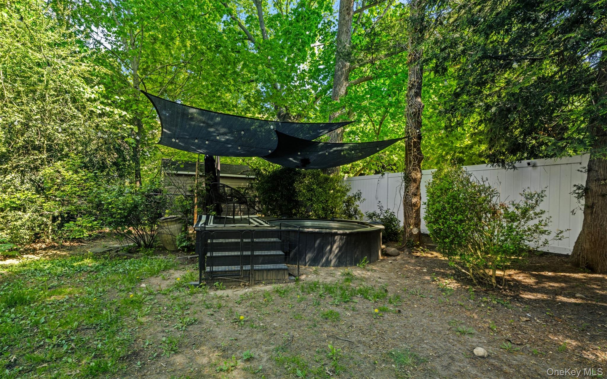 194 W Neck Road – For Sale photo 23