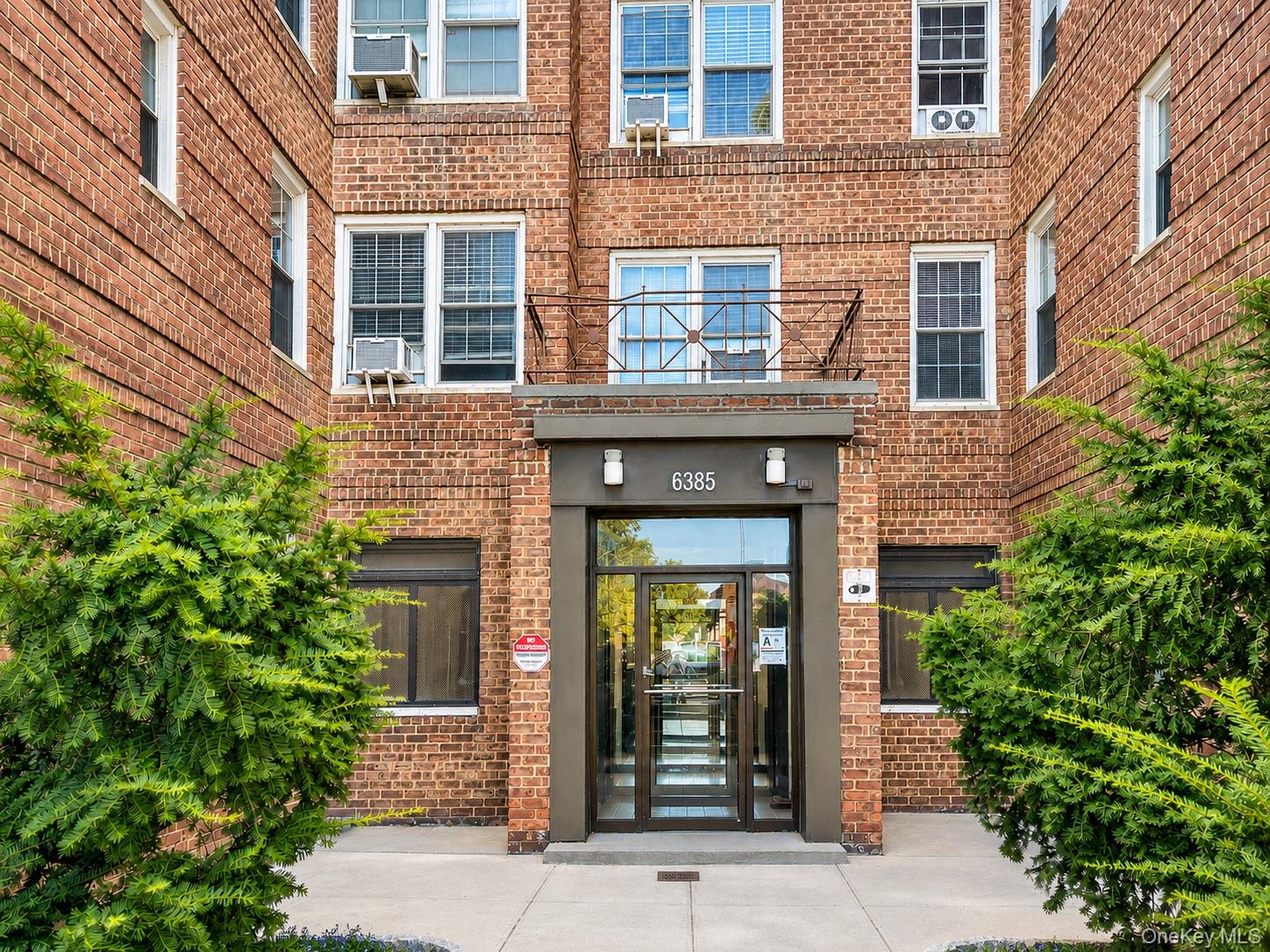 63-85 Woodhaven Boulevard, Unit 6C2