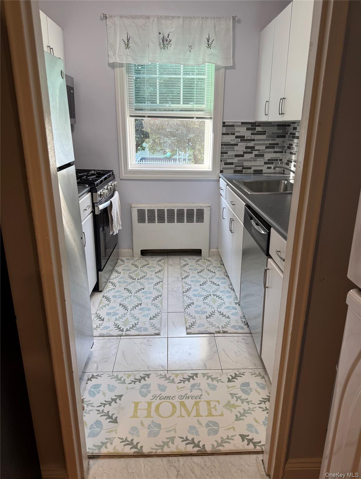 226-09 Union Turnpike, Unit B photo 5