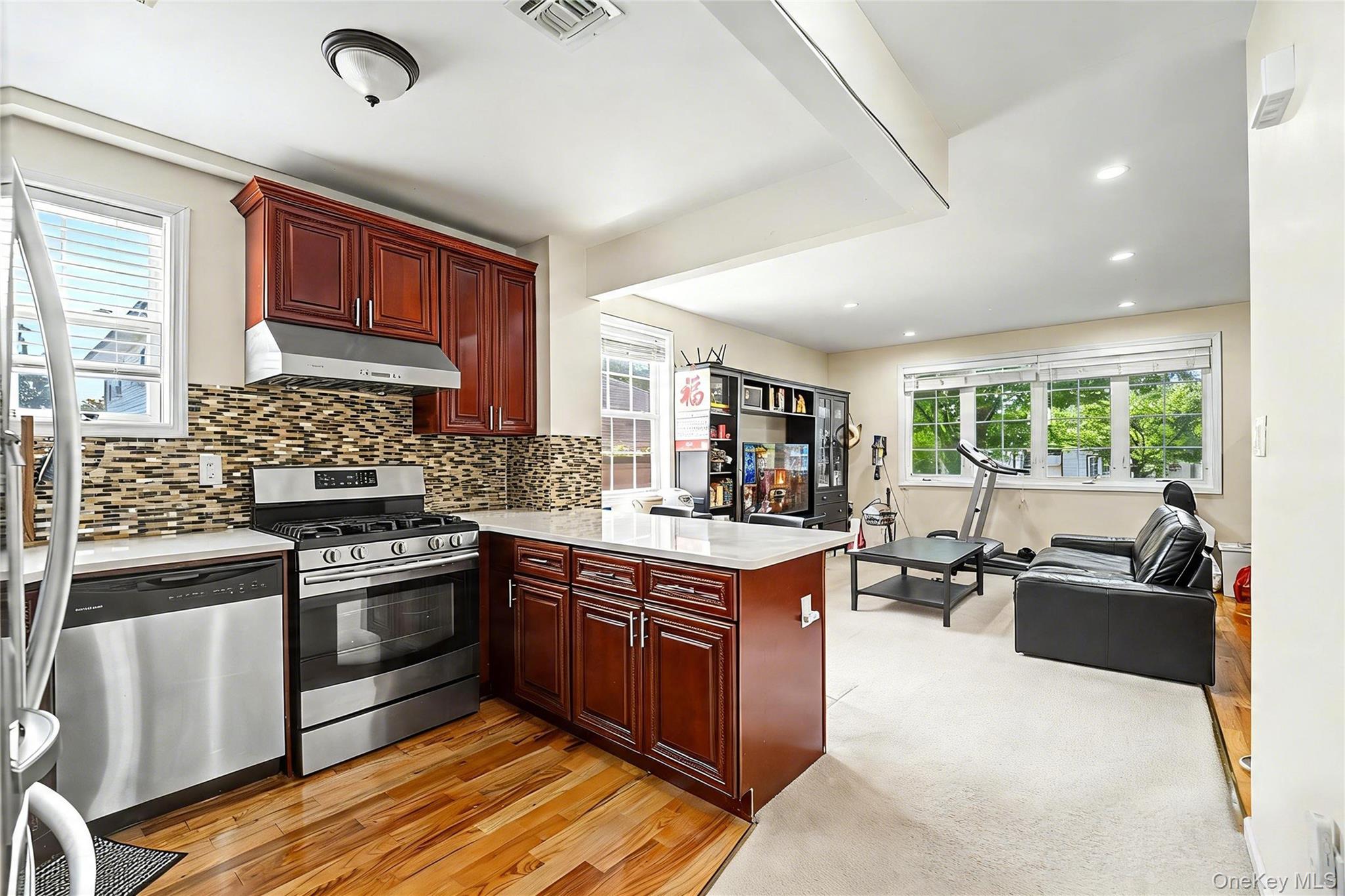 158-39 77th Road – For Sale photo 8