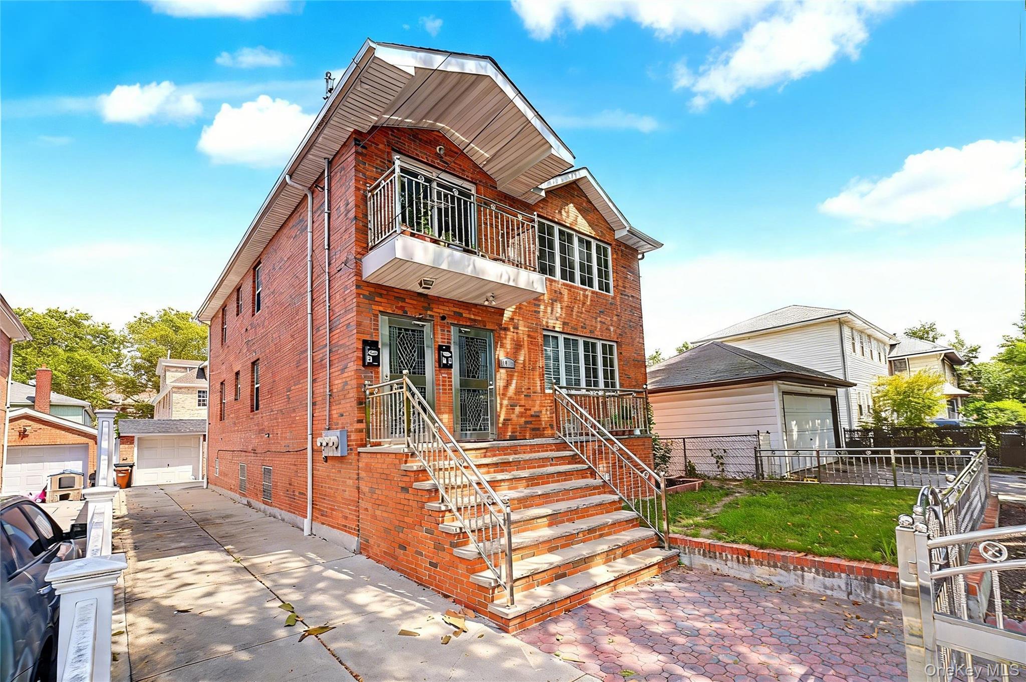 158-39 77th Road – For Sale photo 2