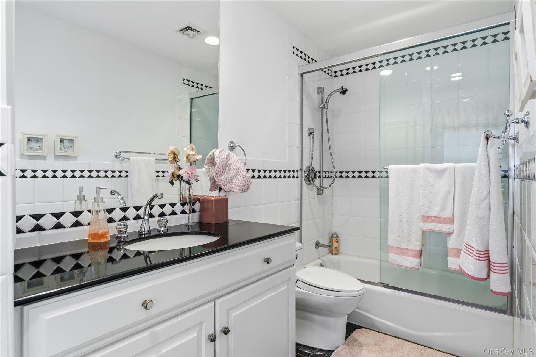 27 Cedar Lane – For Sale photo 36