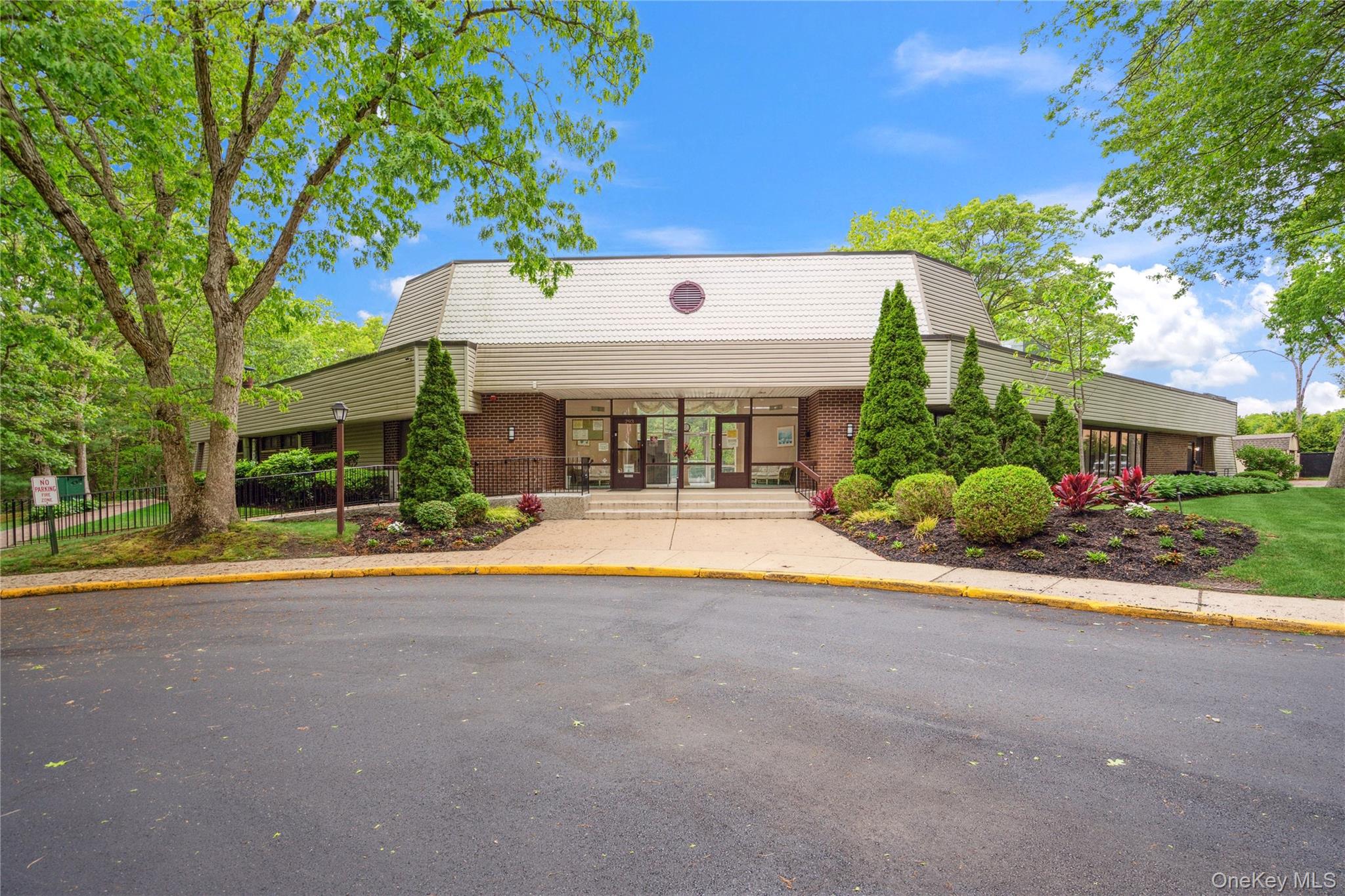 221 Sagamore Hills Drive, Unit 221 photo 21