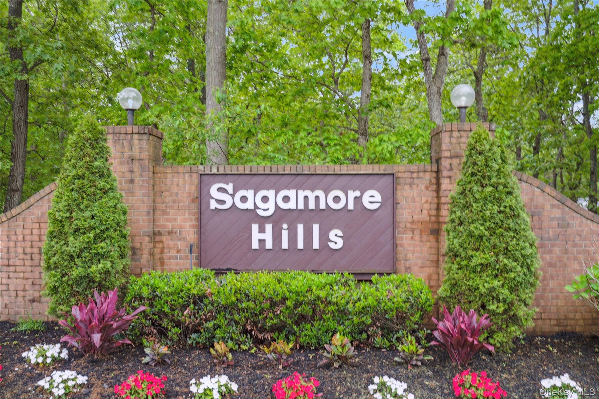 221 Sagamore Hills Drive #221