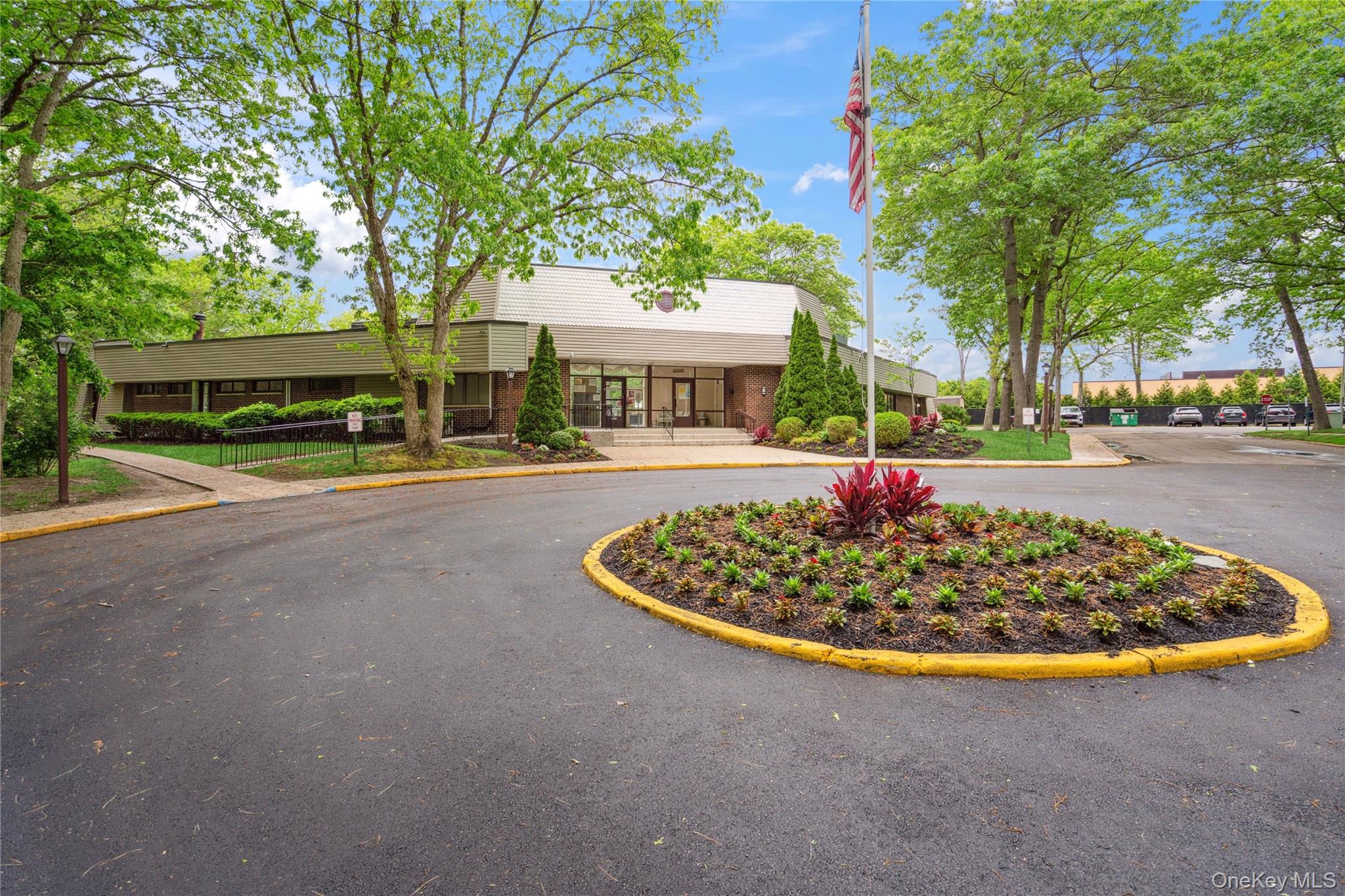221 Sagamore Hills Drive, Unit 221 photo 22
