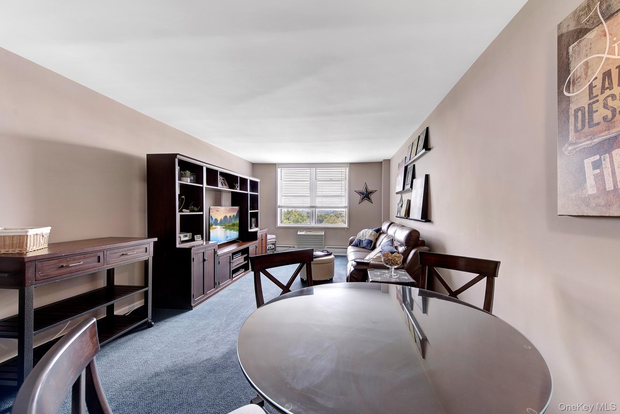 54-40 Little Neck Parkway, Unit 6G photo 12