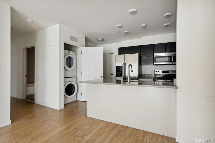 120 N Pearl Street, Unit 309 photo 11