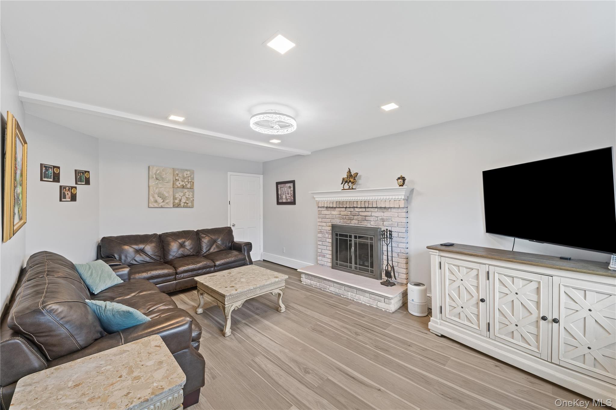 3123 Douglas Drive – For Sale photo 11