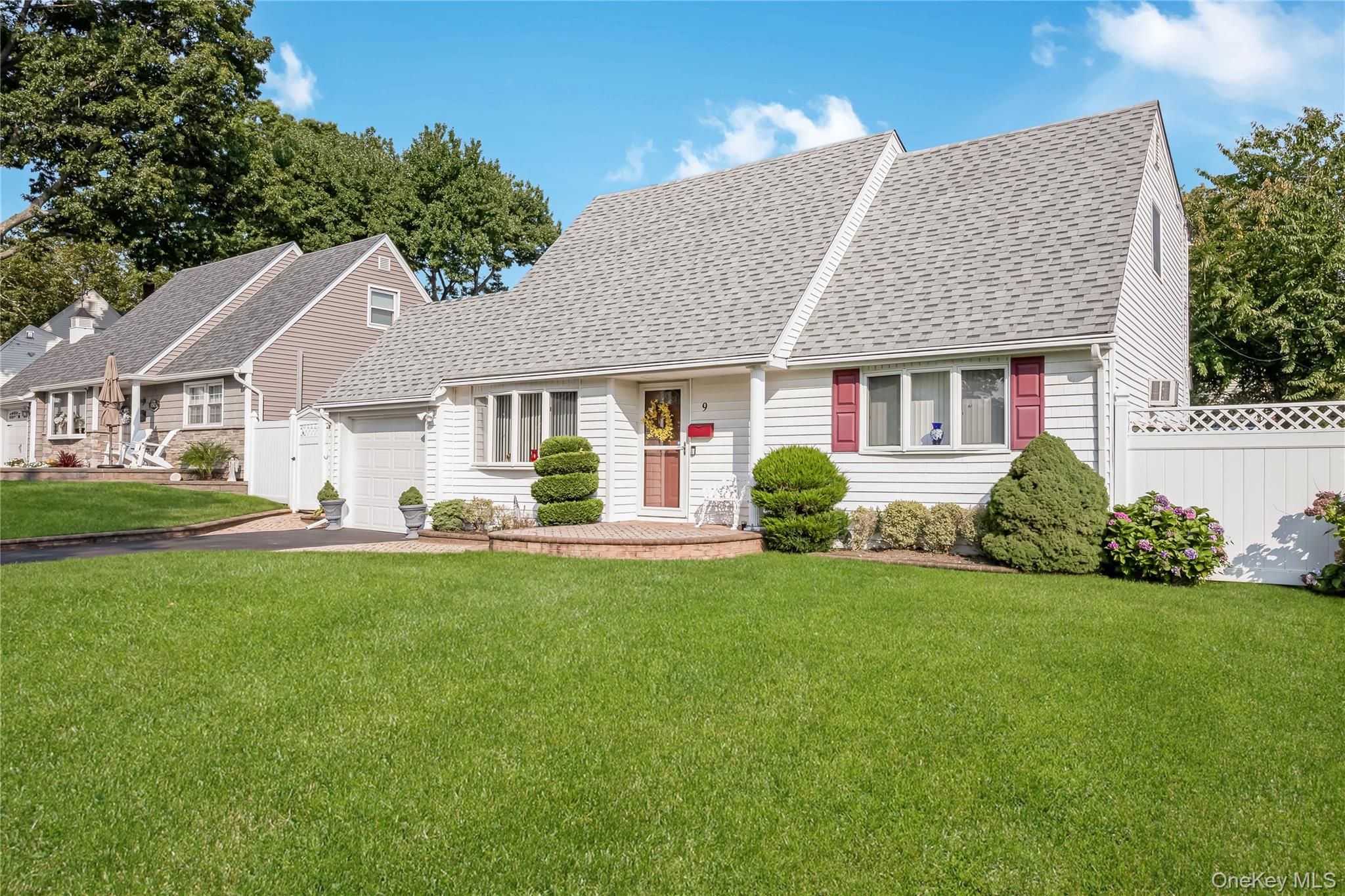 9 Linwood Avenue – For Sale photo 2