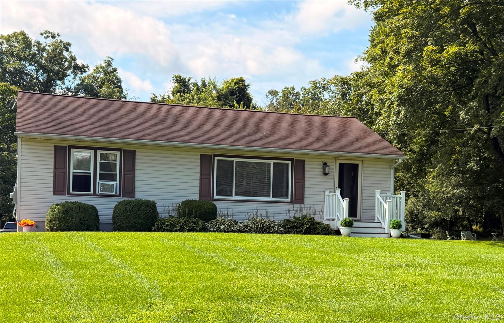 973 State Route 17K – For Sale