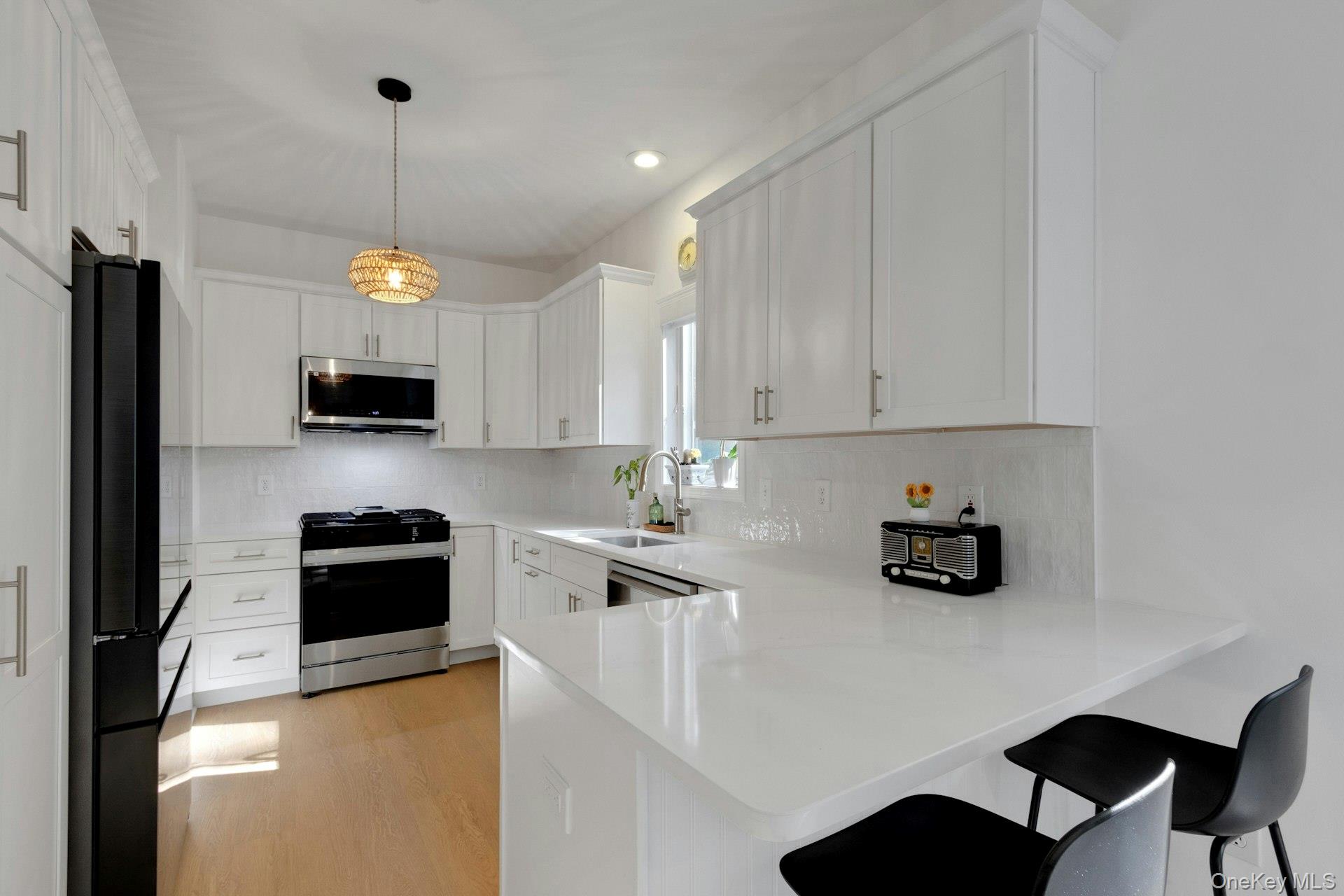 77 Leif Boulevard – For Sale photo 7