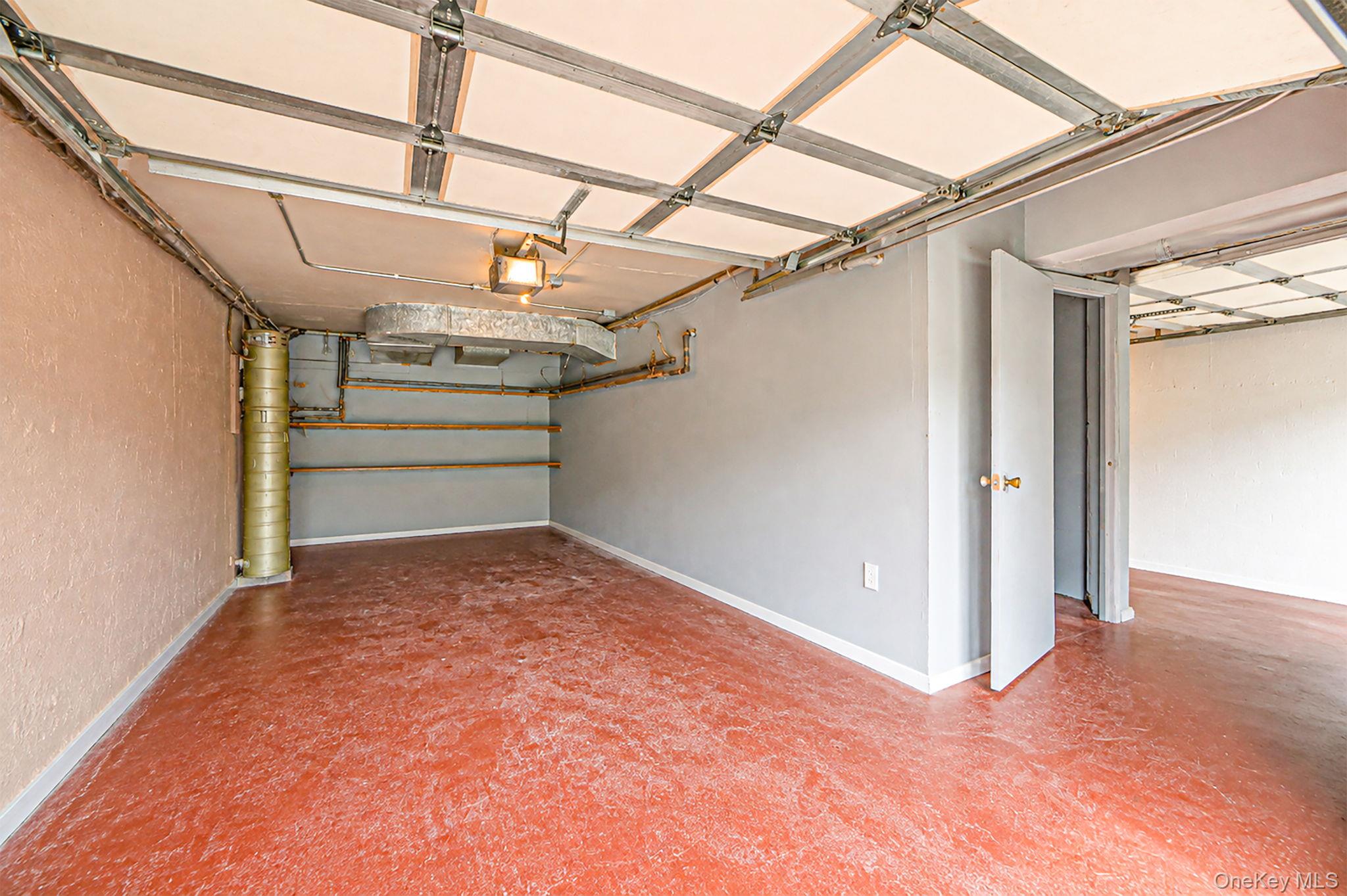 23 Colonial Drive – For Sale photo 38