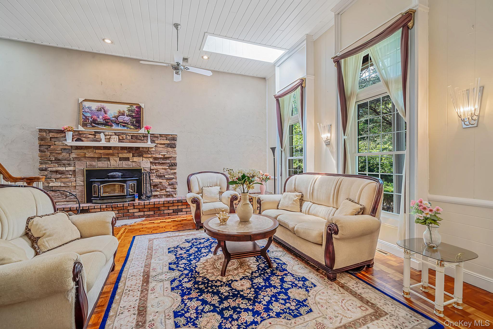 23 Colonial Drive – For Sale photo 9