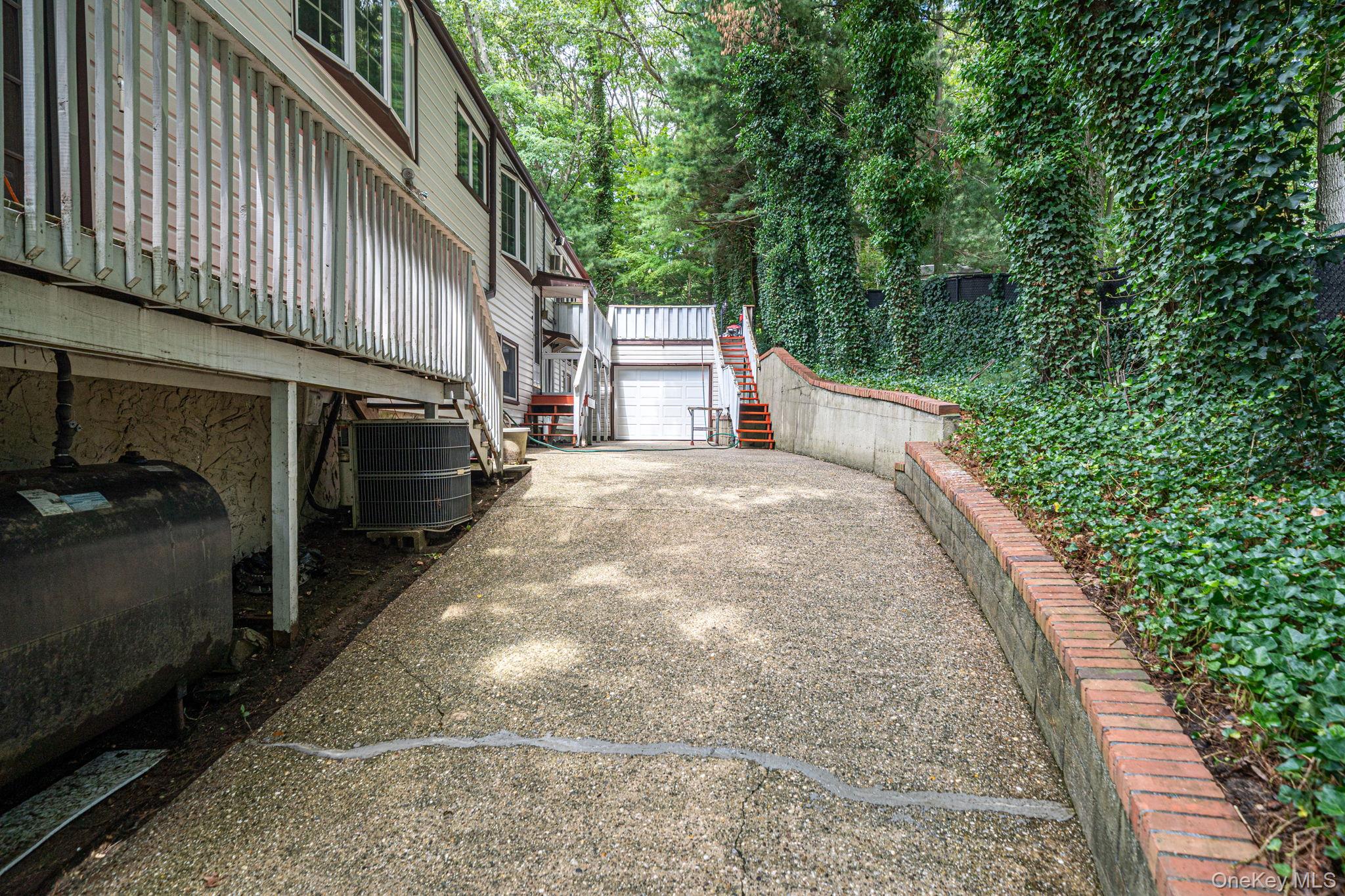 23 Colonial Drive – For Sale photo 41