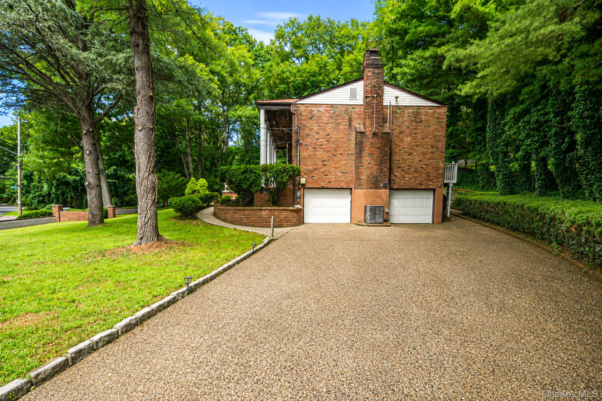 23 Colonial Drive – For Sale photo 40